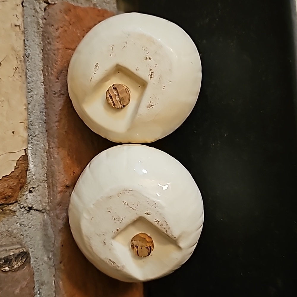 Salt and Pepper Shakers Onions - Picture 4 of 4